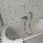 Lejlighed H&h Im Herzen Der Stadt In Der Lange Strasse Geraeumig Ruhig Mit Kueche Und Esstisch *