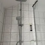 H&h Im Herzen Der Stadt In Der Lange Strasse Geraeumig Ruhig Mit Kueche Und Esstisch