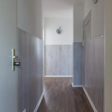 شقة H&h Im Herzen Der Stadt In Der Lange Strasse Geraeumig Ruhig Mit Kueche Und Esstisch *