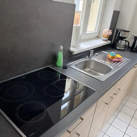 H&h Im Herzen Der Stadt In Der Lange Strasse Geraeumig Ruhig Mit Kueche Und Esstisch *