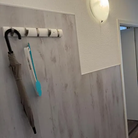 H&h Im Herzen Der Stadt In Der Lange Strasse Geraeumig Ruhig Mit Kueche Und Esstisch شقة