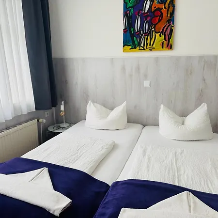 H&h Im Herzen Der Stadt In Der Lange Strasse Geraeumig Ruhig Mit Kueche Und Esstisch Appartamento Greifswald