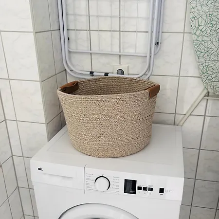 H&h Im Herzen Der Stadt In Der Lange Strasse Geraeumig Ruhig Mit Kueche Und Esstisch Lägenhet *